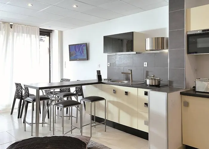 Studio Chrome - Heliopolis D 80 - Luxe -By Agn - 2 Personnes * אגדה